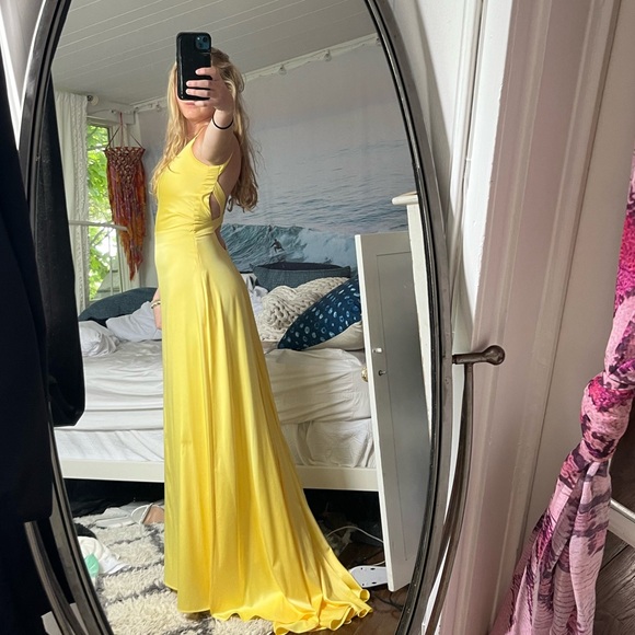 Dresses & Skirts - HOW TO LOOSE A GUY IN 10 DAYS DRESS